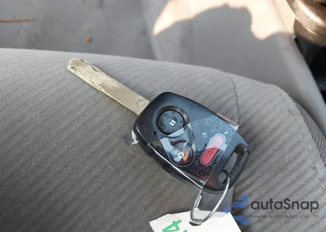 2011 Honda Civic Sdn Lx z USA, uszkodzony, nr VIN 19XFA1F52BE038419